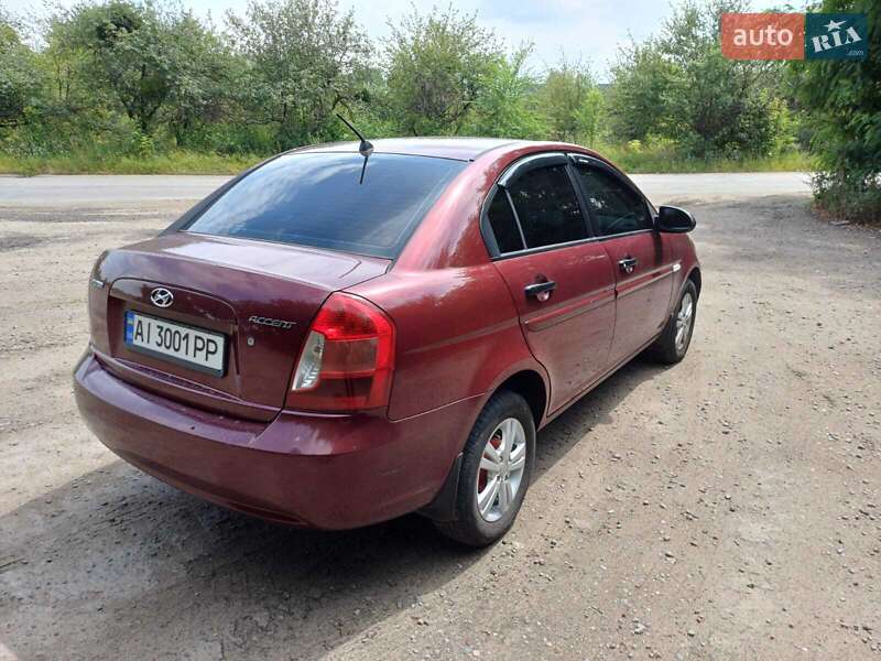 Седан Hyundai Accent 2008 в Киеве