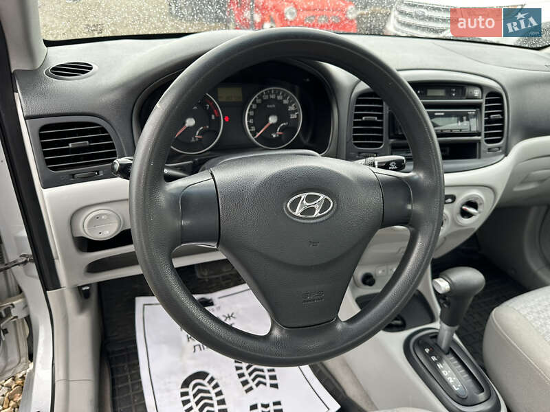 Хэтчбек Hyundai Accent 2008 в Ивано-Франковске