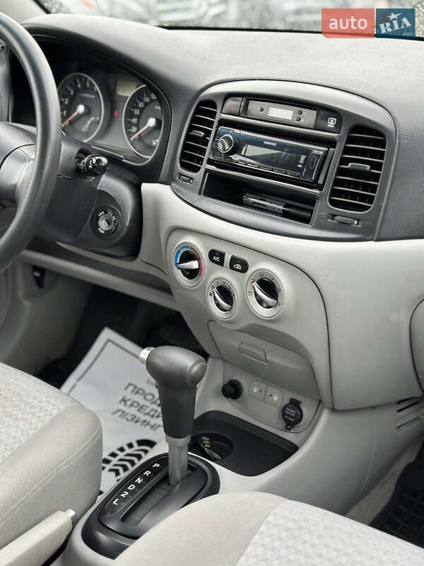 Хэтчбек Hyundai Accent 2008 в Ивано-Франковске