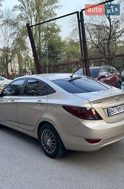 Седан Hyundai Accent 2012 в 