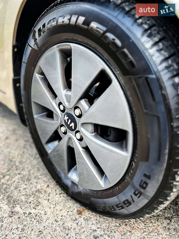 Седан Hyundai Accent 2012 в Киеве