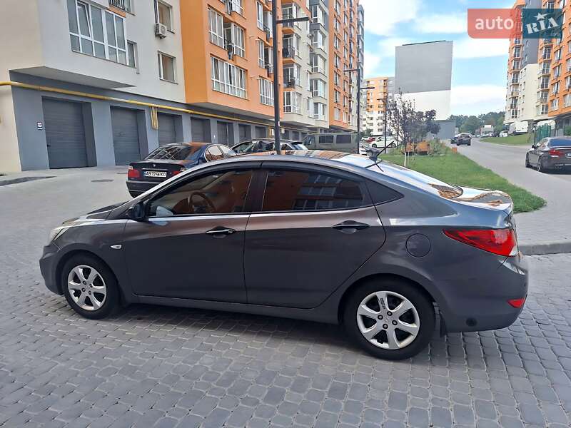 Седан Hyundai Accent 2013 в Виннице