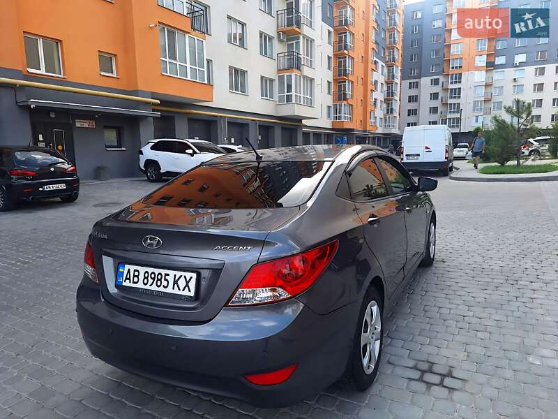 Седан Hyundai Accent 2013 в Виннице