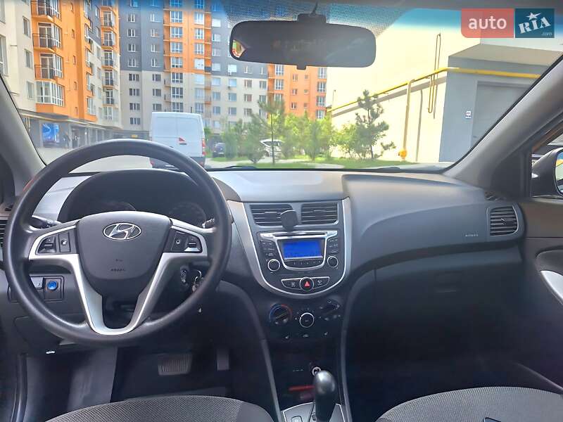 Седан Hyundai Accent 2013 в Виннице