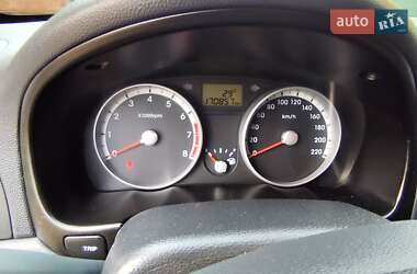 Хэтчбек Hyundai Accent 2008 в 