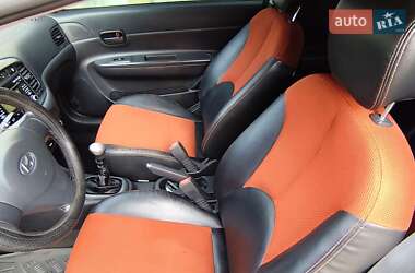 Хэтчбек Hyundai Accent 2008 в 