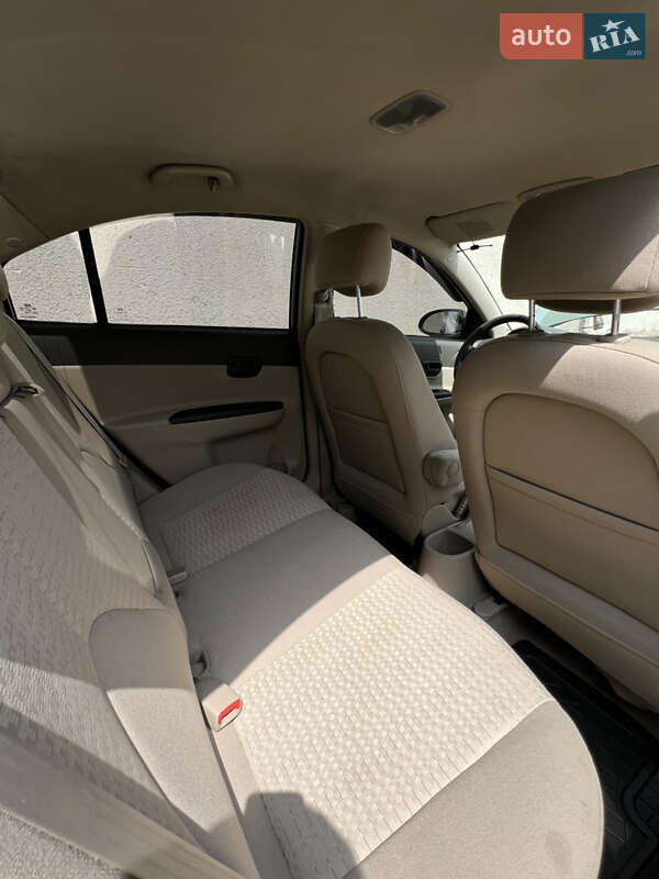 Седан Hyundai Accent 2008 в Харькове