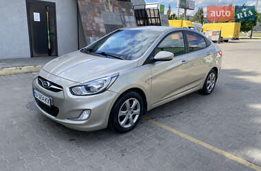 Седан Hyundai Accent 2012 в Киеве