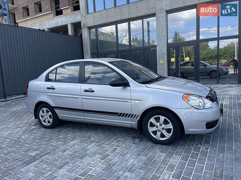 Седан Hyundai Accent 2008 в Полтаве