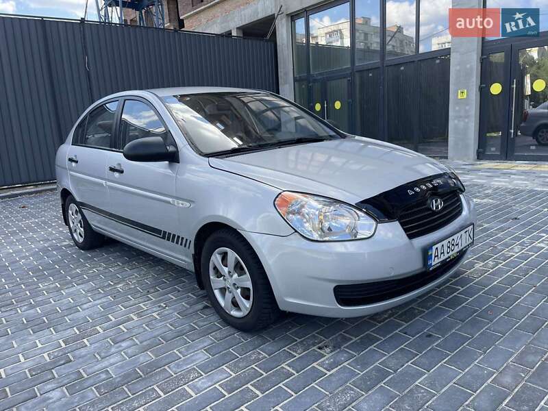 Седан Hyundai Accent 2008 в Полтаве