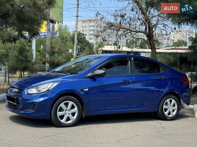 Седан Hyundai Accent 2013 в Одессе