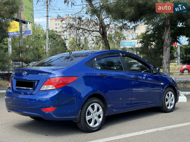 Седан Hyundai Accent 2013 в Одессе