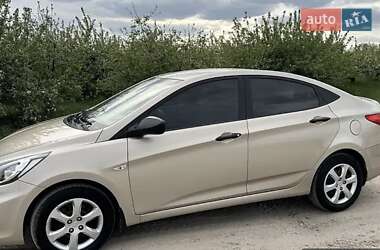 Седан Hyundai Accent 2013 в Фастове