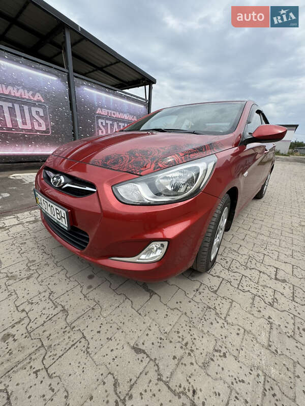 Седан Hyundai Accent 2012 в Славуті