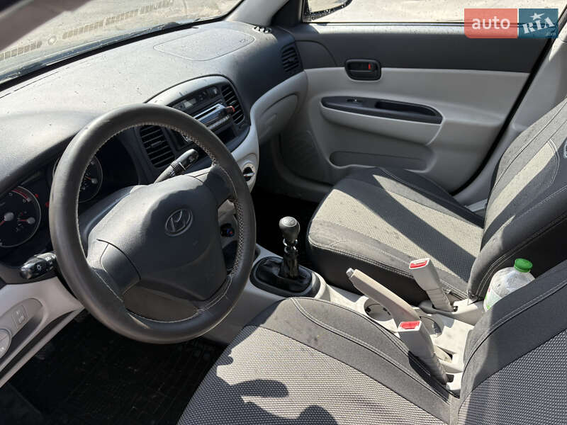 Седан Hyundai Accent 2008 в Чернігові