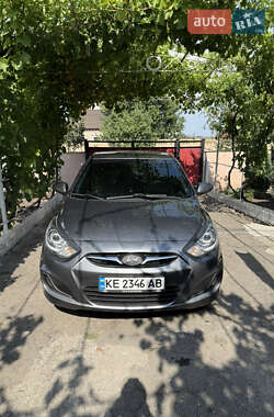 Hyundai Accent 2013