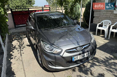 Седан Hyundai Accent 2013 в 