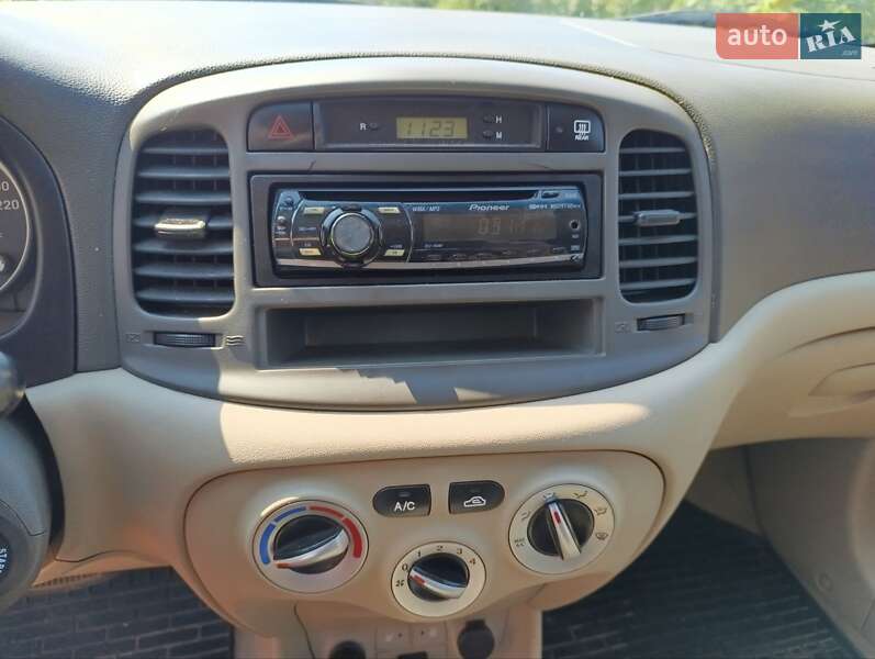 Седан Hyundai Accent 2008 в Черновцах