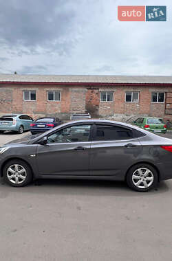 Седан Hyundai Accent 2013 в Золотоноші