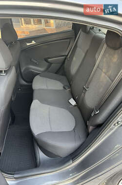 Седан Hyundai Accent 2013 в 