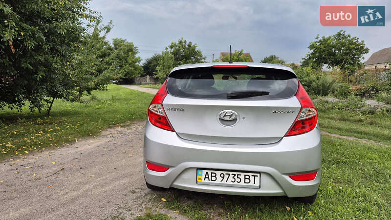 Хетчбек Hyundai Accent 2012 в Вінниці