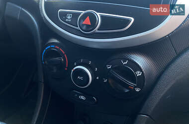 Седан Hyundai Accent 2013 в 