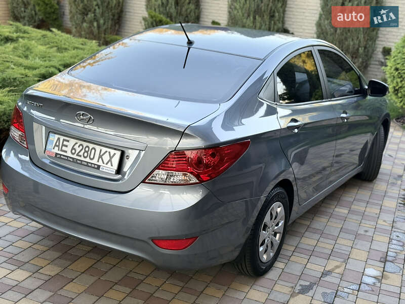 Седан Hyundai Accent 2019 в Днепре