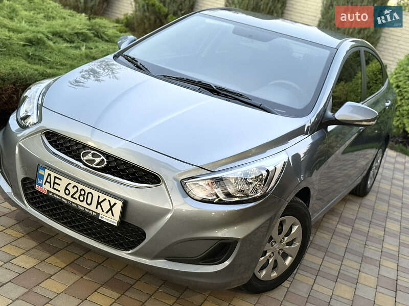 Седан Hyundai Accent 2019 в Днепре