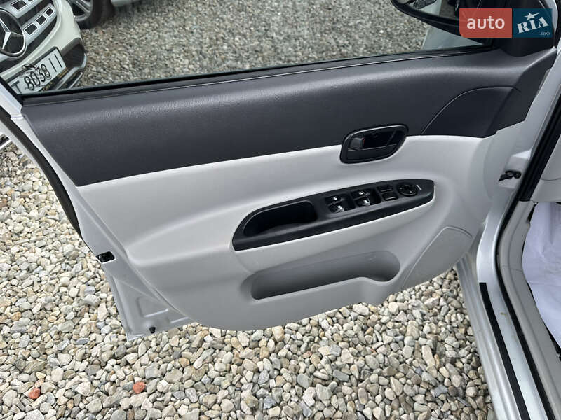 Хетчбек Hyundai Accent 2008 в Івано-Франківську