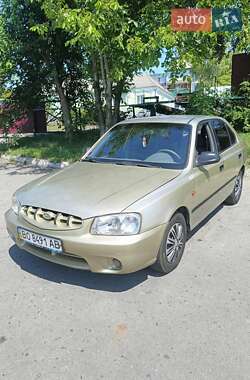 Ліфтбек Hyundai Accent 2000 в Городку
