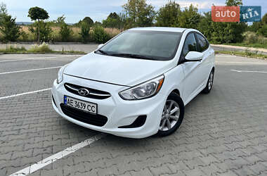 Седан Hyundai Accent 2017 в Винниках