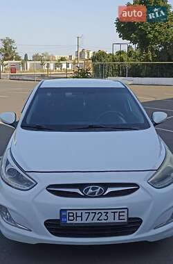 Седан Hyundai Accent 2013 в Білгороді-Дністровському