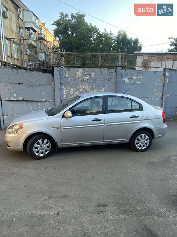Седан Hyundai Accent 2008 в Києві