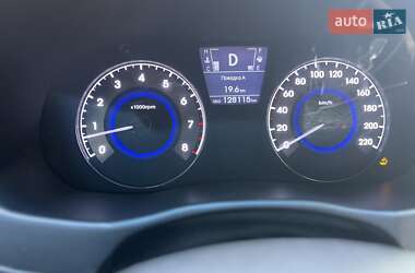 Седан Hyundai Accent 2012 в 