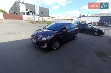 Седан Hyundai Accent 2011 в Чернігові