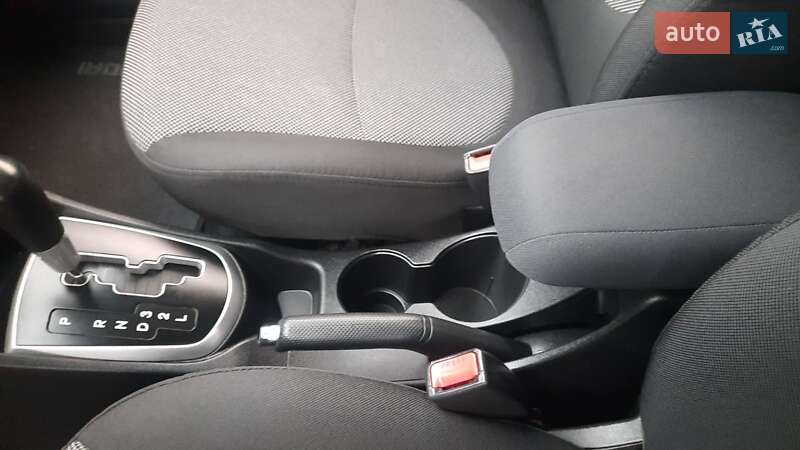 Седан Hyundai Accent 2013 в Виннице