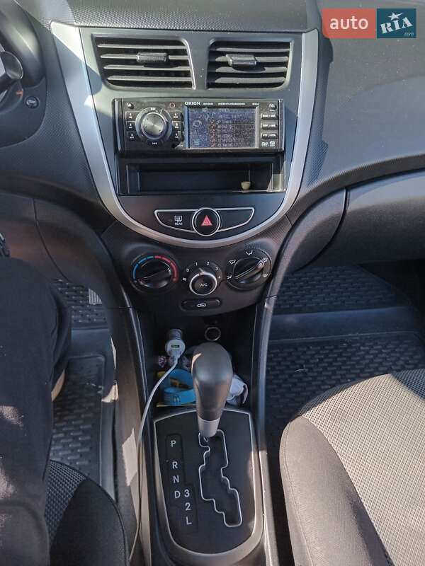 Седан Hyundai Accent 2011 в Збаражі фото 3 Седан Hyundai Accent 2011 в Збаражі
