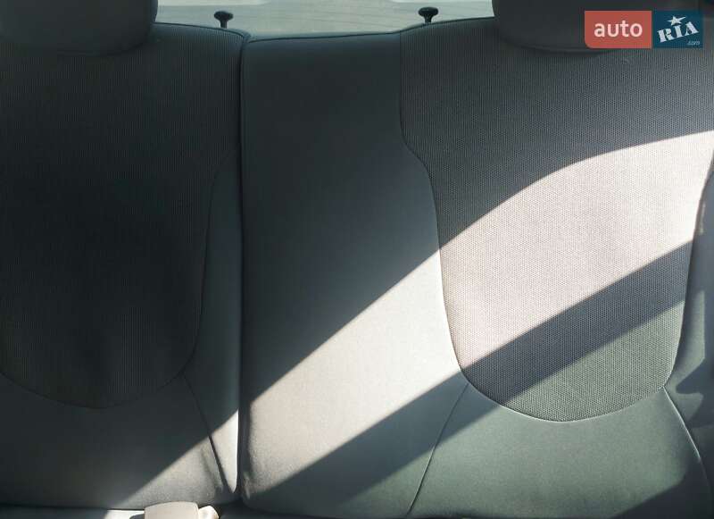 Седан Hyundai Accent 2012 в Черкассах фото 5 Седан Hyundai Accent 2012 в Черкассах