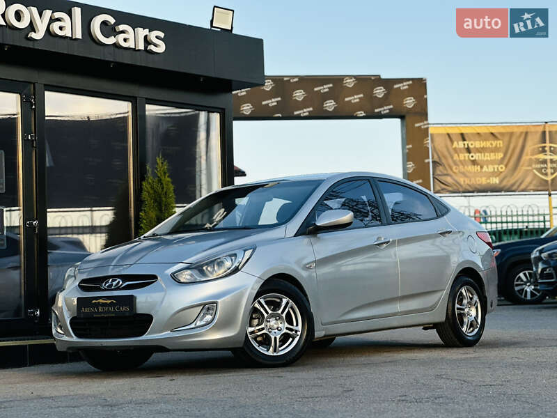 Hyundai Accent 2011