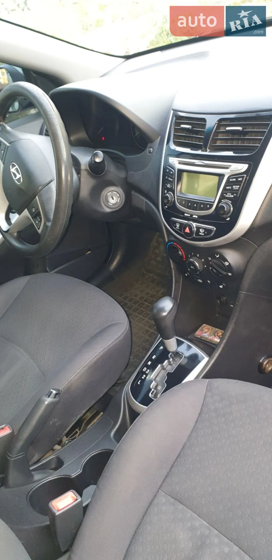 2012 Hyundai Accent - мініатюра 29