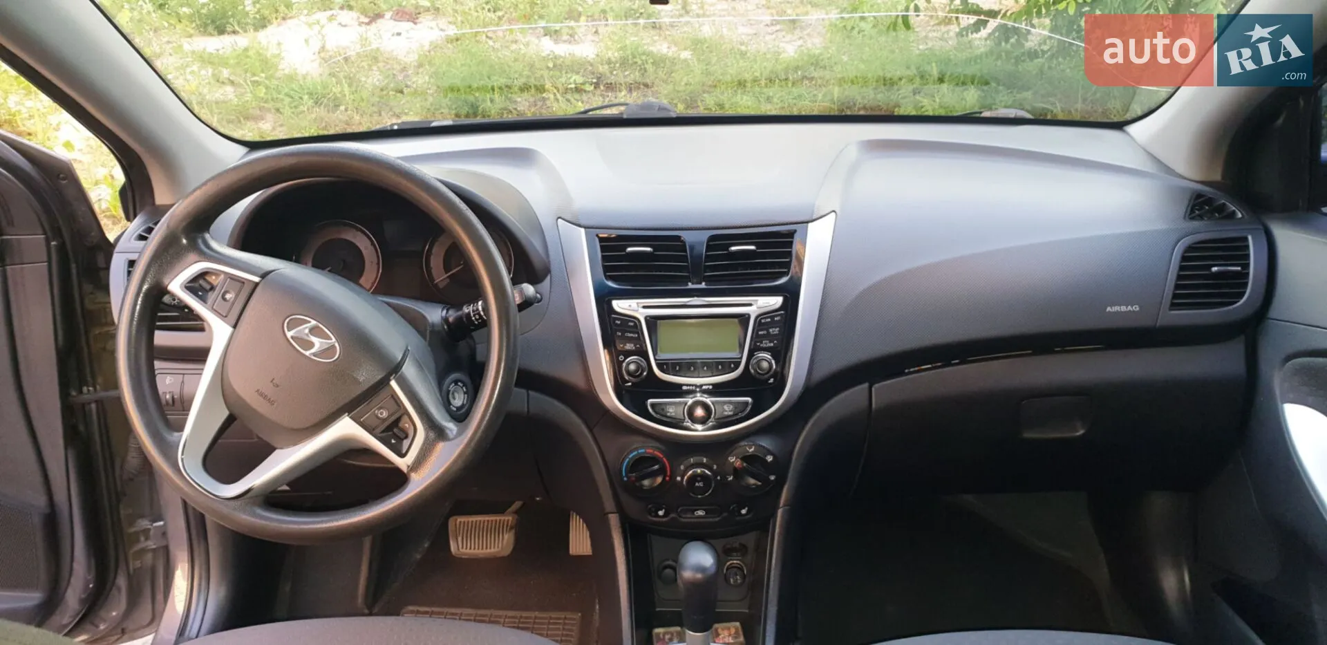 2012 Hyundai Accent - мініатюра 31