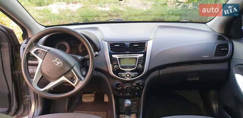 Хетчбек Hyundai Accent 2012 в Києві фото 31 Хетчбек Hyundai Accent 2012 в Києві