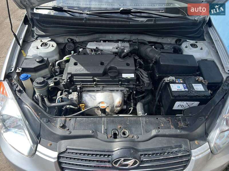 Седан Hyundai Accent 2010 в Дніпрі