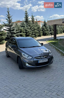 Hyundai Accent 2013