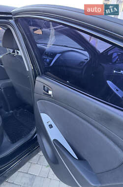 Седан Hyundai Accent 2011 в 