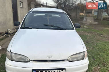 Седан Hyundai Accent 1995 в Миколаєві