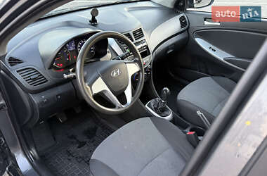 Седан Hyundai Accent 2013 в 