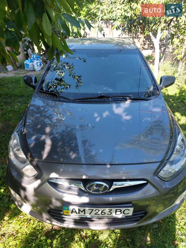 Hyundai Accent 2011 Hyundai Accent 2011