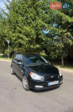 Хэтчбек Hyundai Accent 2008 в Сокале