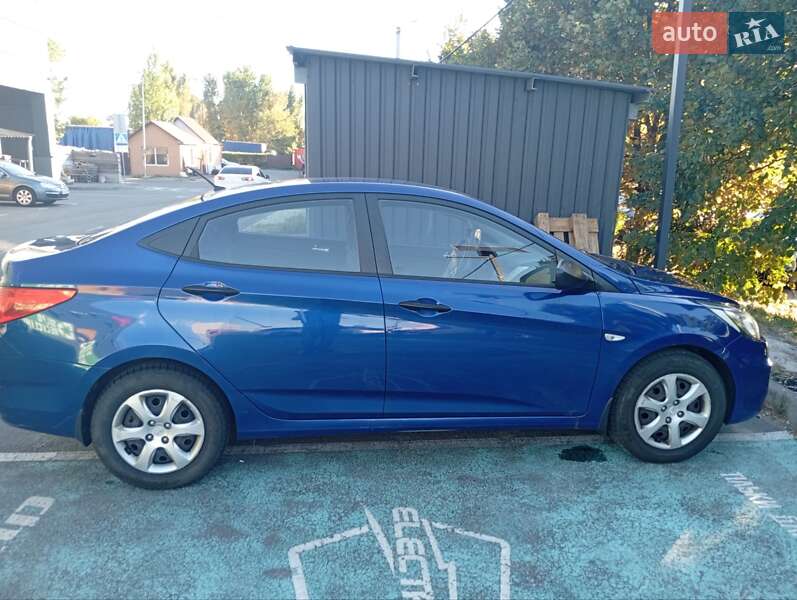 Седан Hyundai Accent 2013 в Киеве
